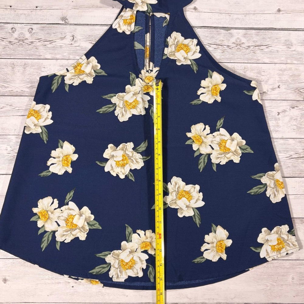 Sweet Wanderer Navy Blue Floral Halter Keyhole Top SJ4028 Small - Picture 13 of 14
